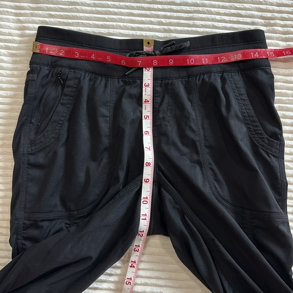 The North Face Black Cropped Lightweight Pants Joggers Small - Picture 5 of 15